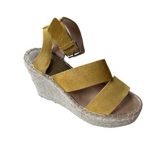 Dolce Vita Espadrilles sandals